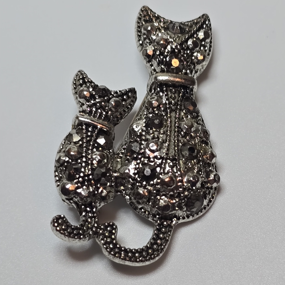 Sparkling Silver Cat Duo Brooch
